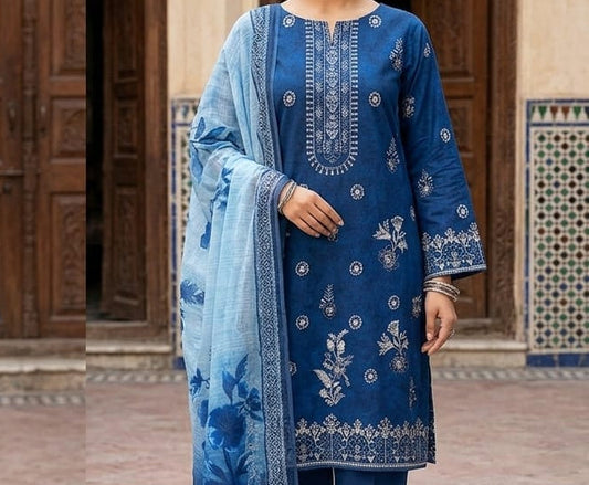 Elegant 3-piece Doria lawn embroidered suit with bamber dupatta by Hayadar Clothing, featuring intricate embroidery and lightweight fabric.